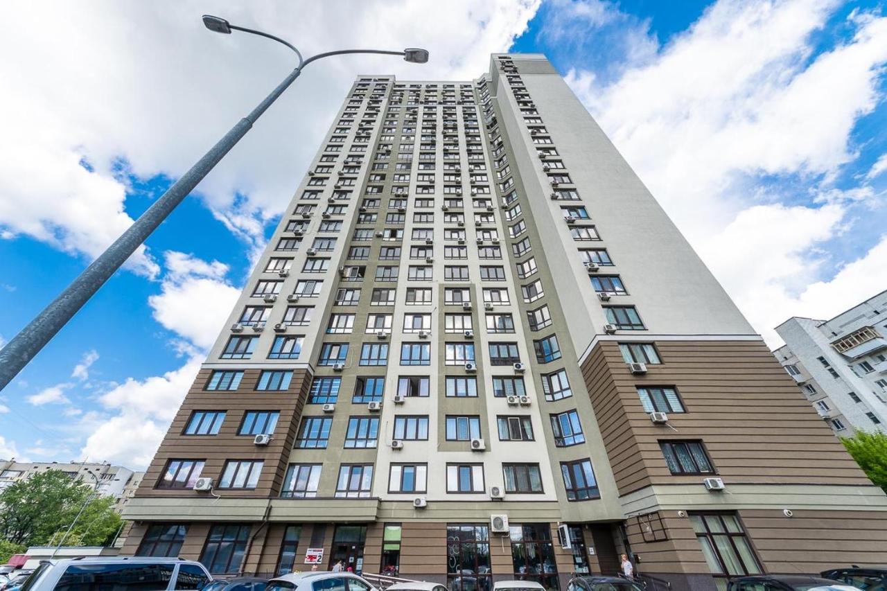 Апартаменти Метро Вирлиця Kiev Exteriör bild